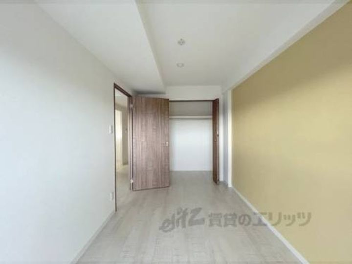 グリュックメゾン西大寺の寝室