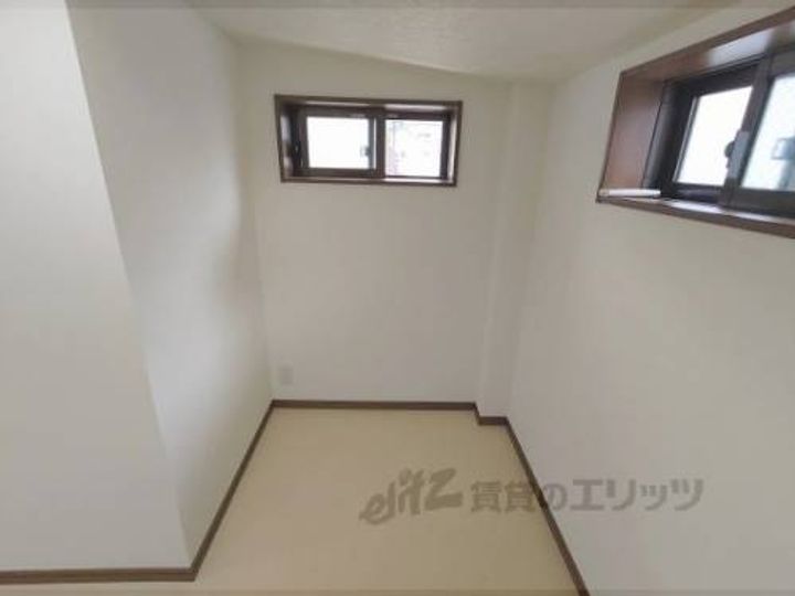 京都府京都市山科区西野山百々町(一戸建)の賃貸物件2F-2の玄関