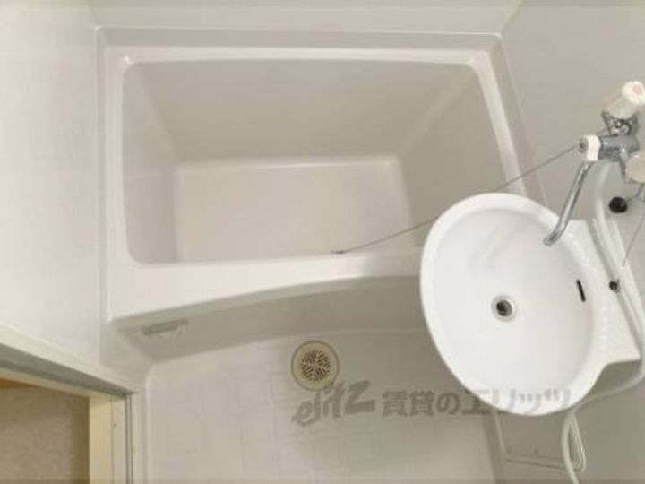 レオパレスハートフル西大寺102の風呂