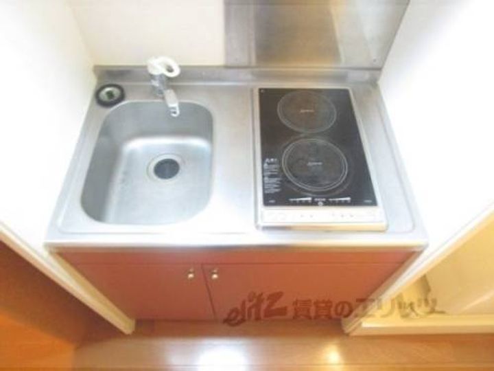 レオパレス西大寺LR101のキッチン