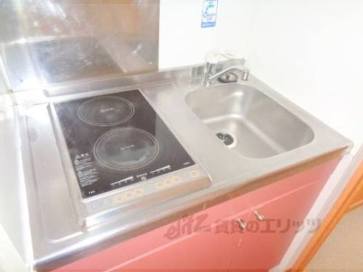 レオパレスくにもり204のキッチン