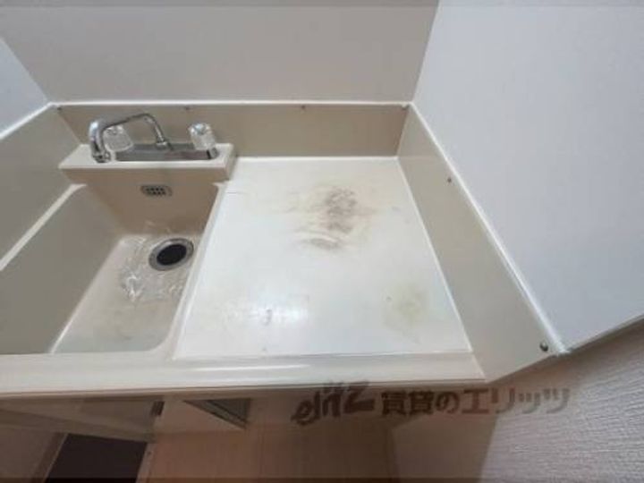 スタンドアップ本町304のキッチン