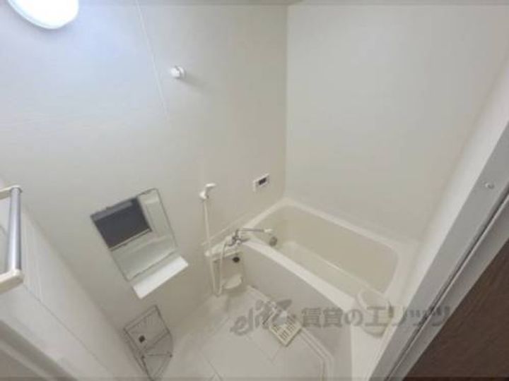 ディアコート1・2番館2-102の風呂