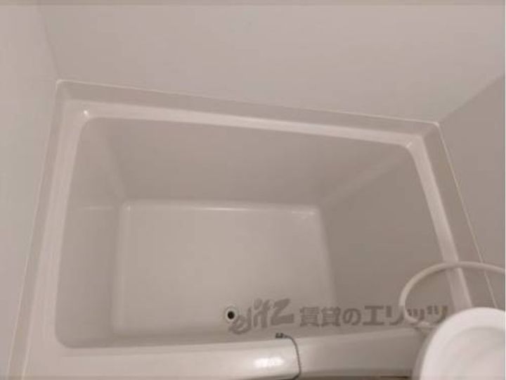 レオパレスメープルラック203の風呂