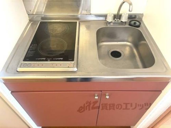 レオパレスステイブルー12101のキッチン