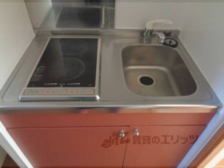 レオパレスクレインコート平田103のキッチン