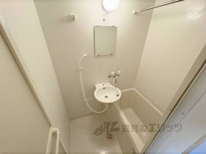 レオパレス柳邸の風呂