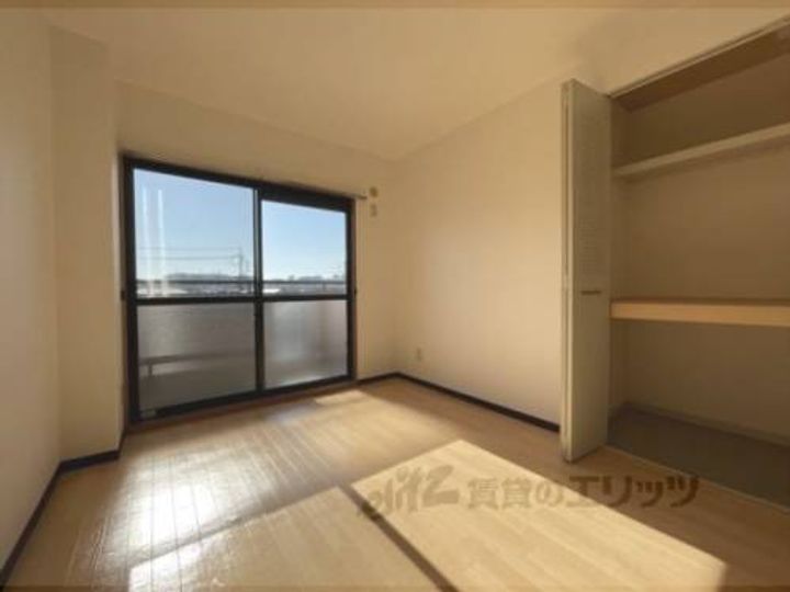 グランパル佐保の寝室