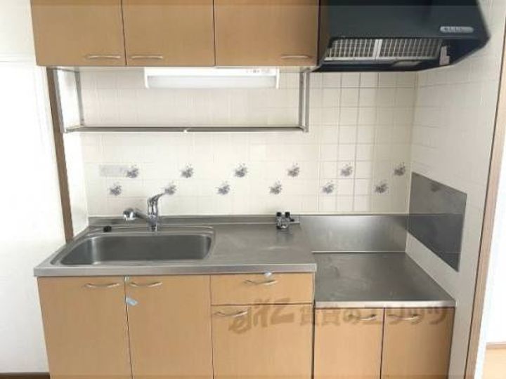 コンド・クラタニ202のキッチン