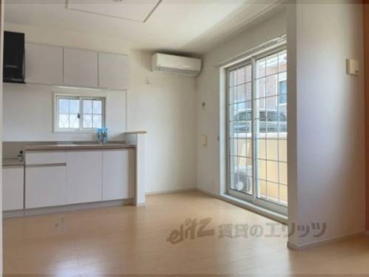 グリーン琥珀 ?の玄関