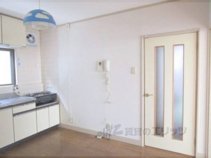 コーポエイト 302の玄関