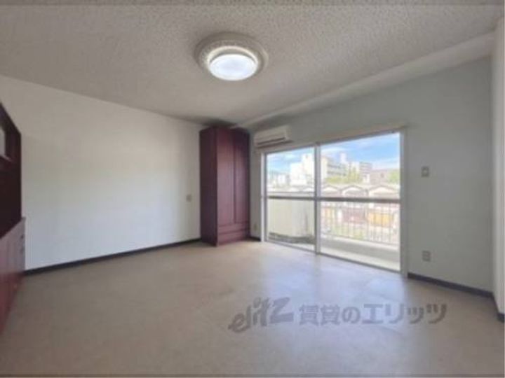 ビクトワール桜井207の寝室