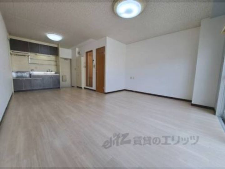 ビクトワール桜井301の寝室