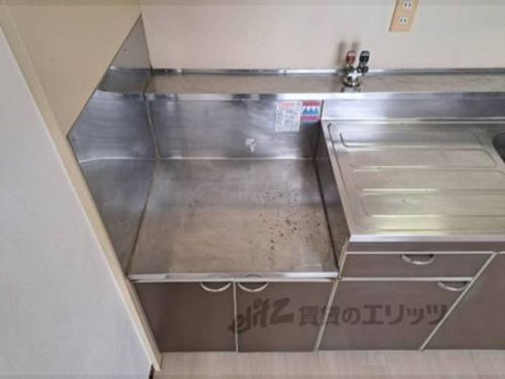 ビクトワール桜井301のキッチン