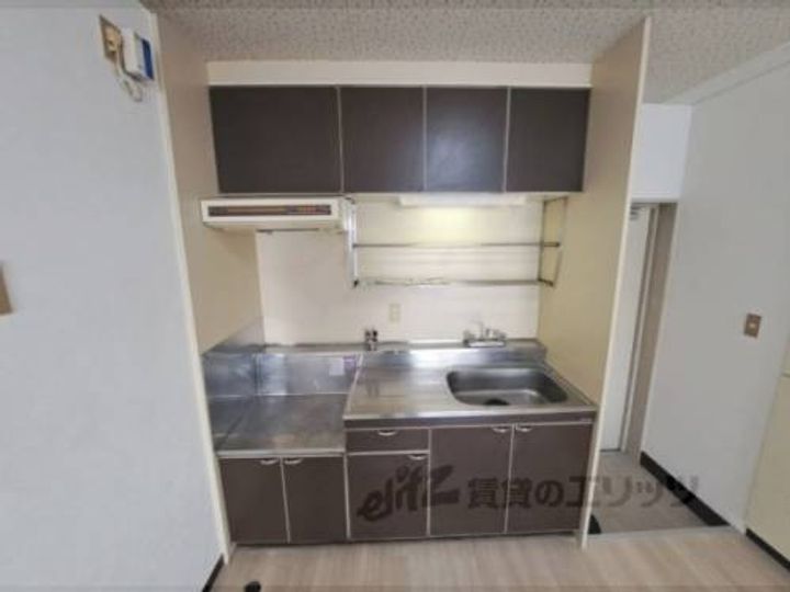 ビクトワール桜井301のキッチン