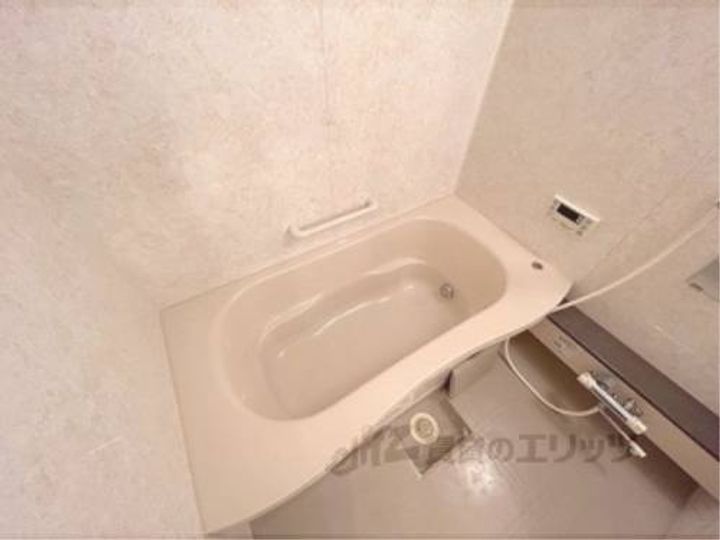 フォレスタコート104の風呂