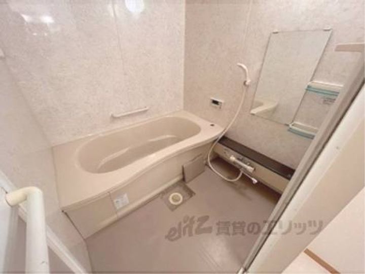 フォレスタコート104の風呂