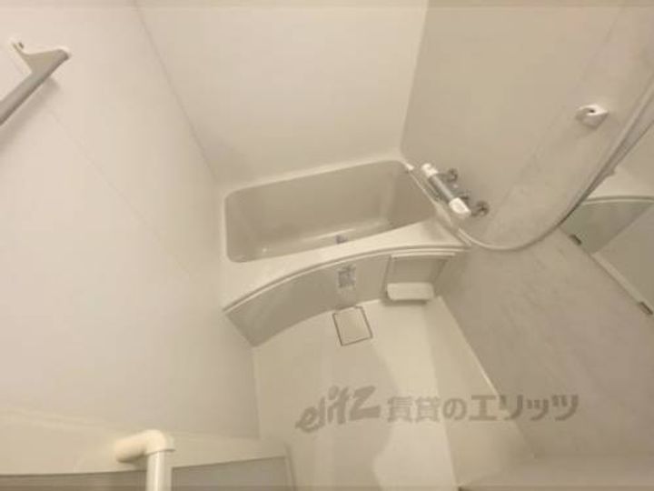 ネクスフィーダ二軒茶屋205の風呂