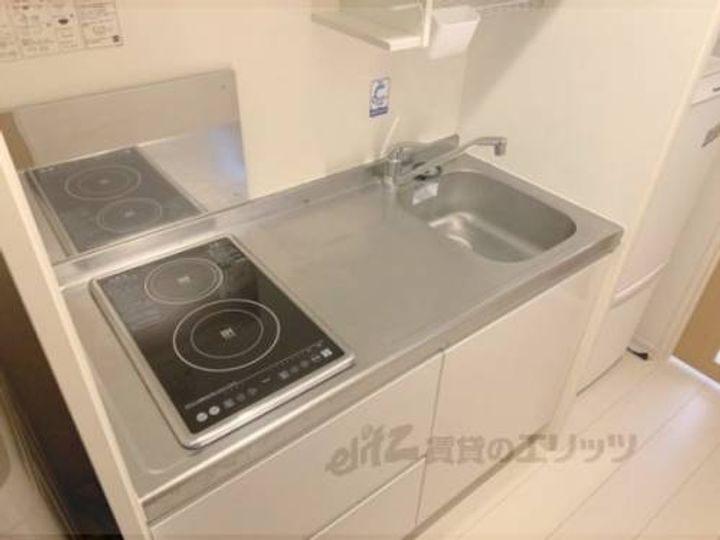 クレイノ聡105のキッチン