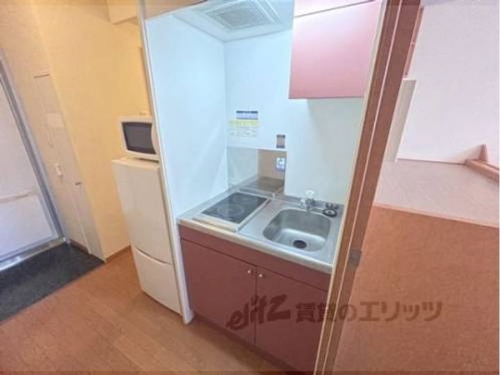レオパレス美園A102のキッチン