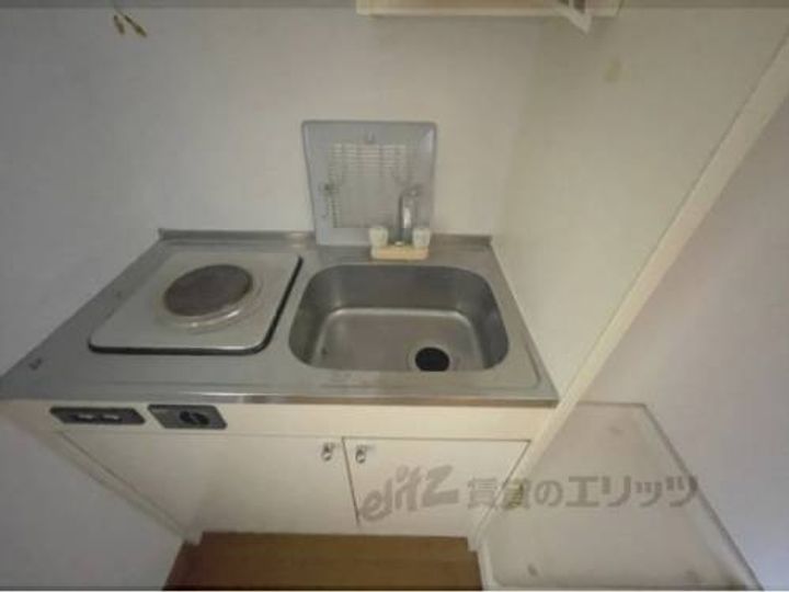レオパレス関屋 303のキッチン