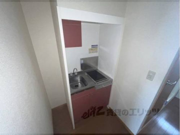 レオパレスクリオネ204のキッチン