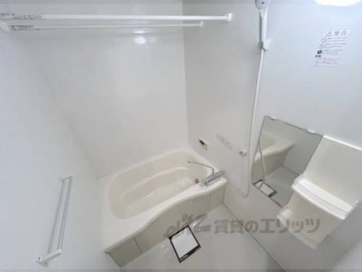 ベレオ天理202の風呂