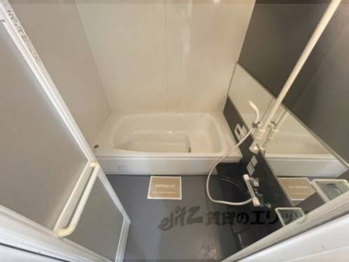 ヴィルヌーブ D棟202の風呂