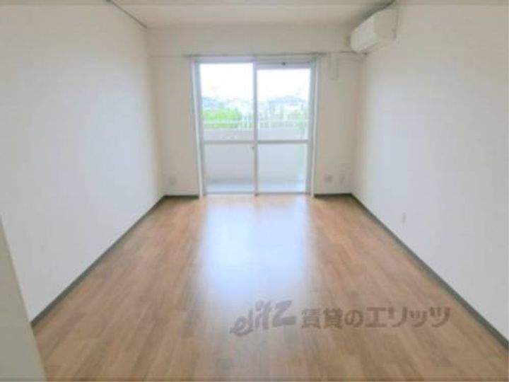 グランドール野洲215の寝室