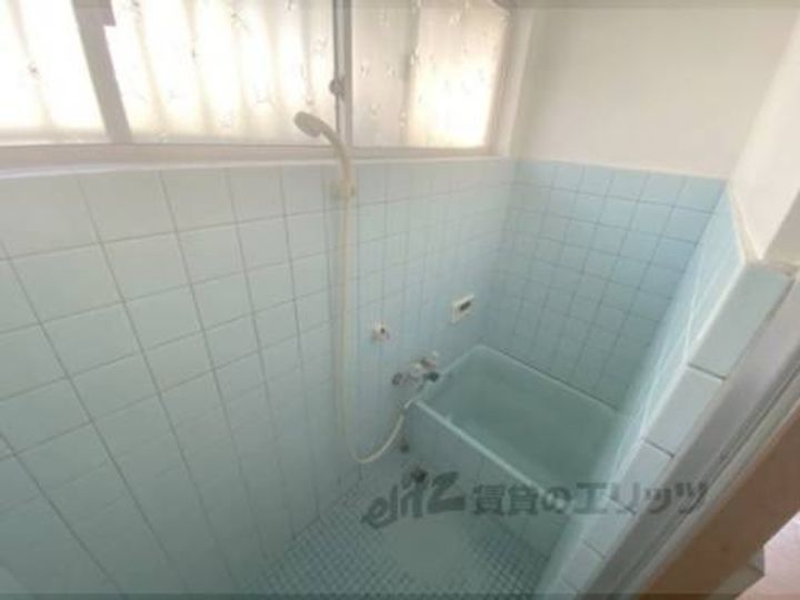 奈良県生駒市辻町(一戸建)の賃貸物件1の風呂