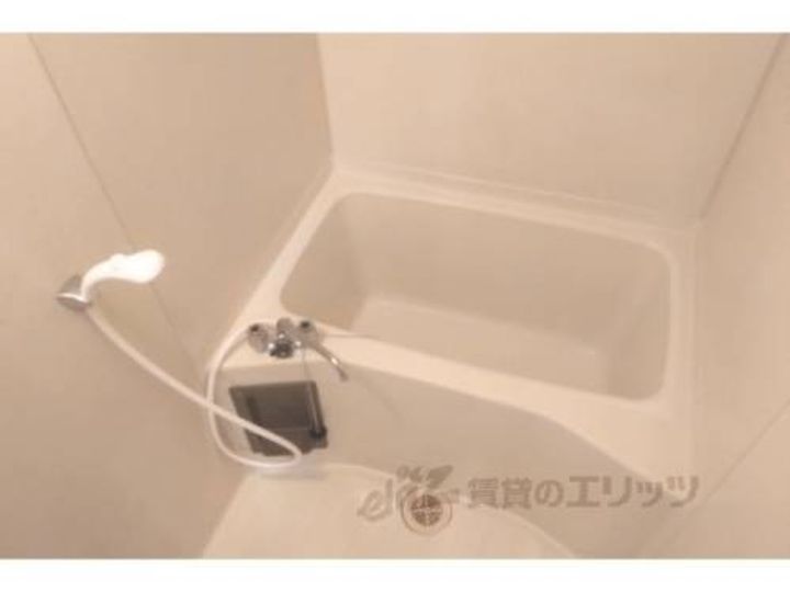 フローラル生駒102の風呂