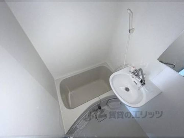 ヴィラナリー御所?302の風呂