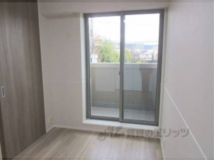 メルヴェイユ上押小路301の寝室