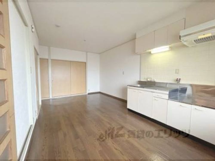 山善ハイツの玄関