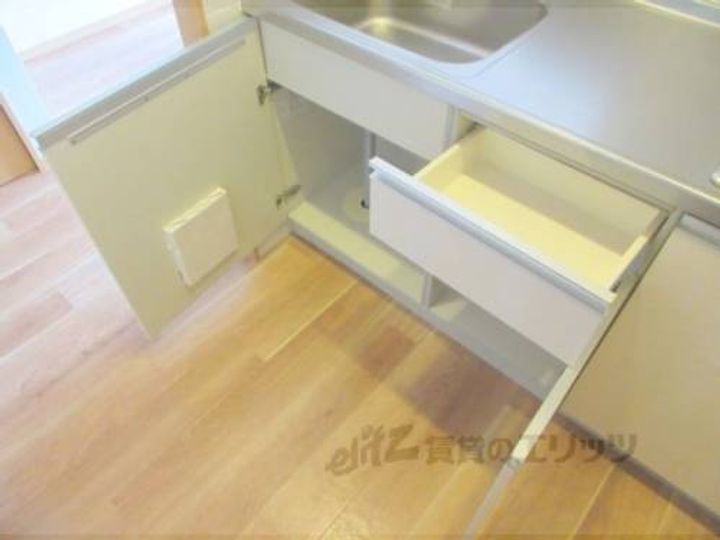 エルメゾン法隆寺102のキッチン