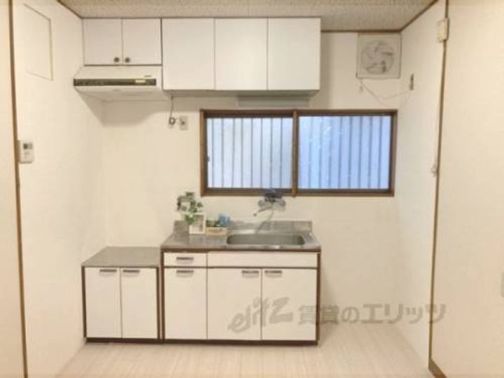 大阪府枚方市野村中町(一戸建)の賃貸物件戸建の玄関