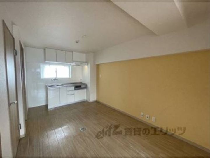 ウィンド・ヒル香里?703の玄関