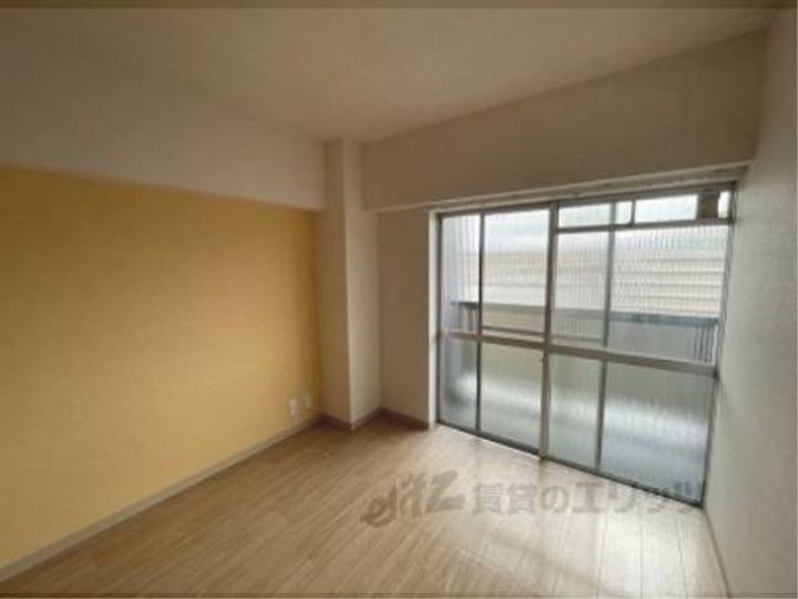 ウィンド・ヒル香里?703の玄関