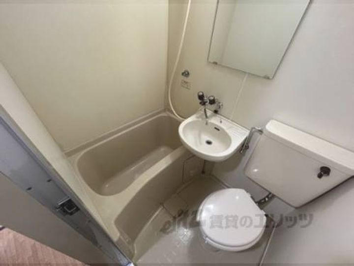 メゾン・ド・パプリカ108の風呂