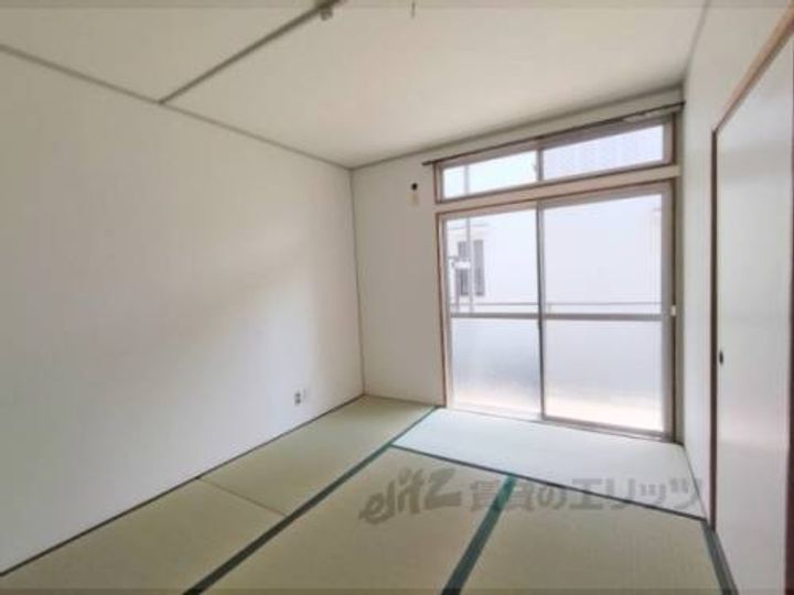 藤谷ハイツ105の寝室