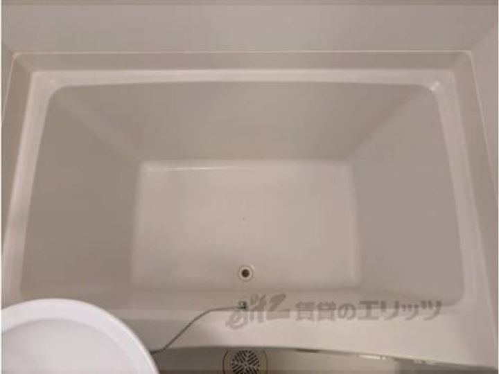 レオパレステルヌーラ彦根107の風呂