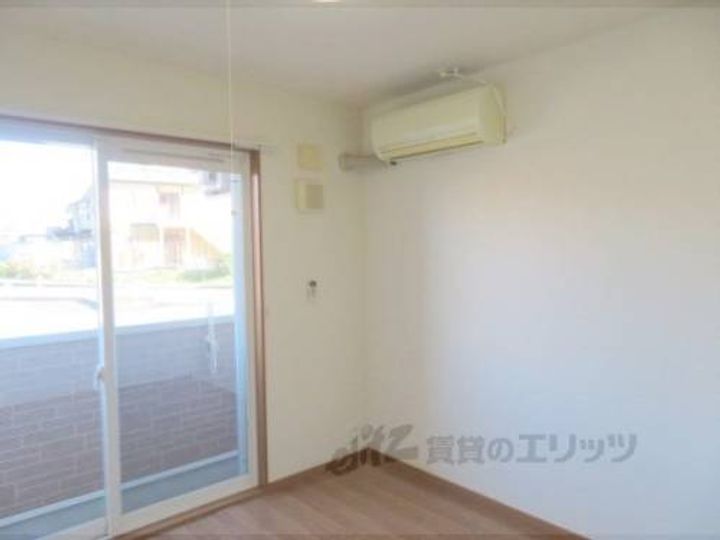 K.S.T.フローラルコート101の玄関