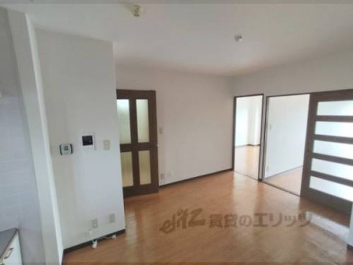 メゾンコンフォールの玄関