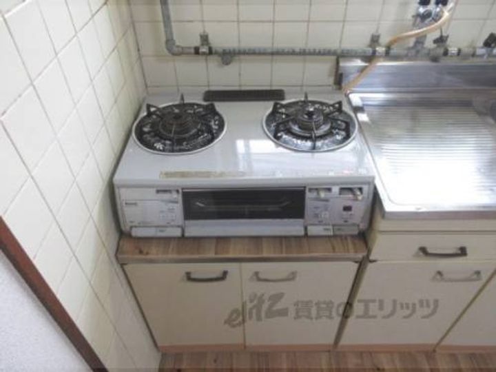 ライフイン中嶋L3号室のキッチン