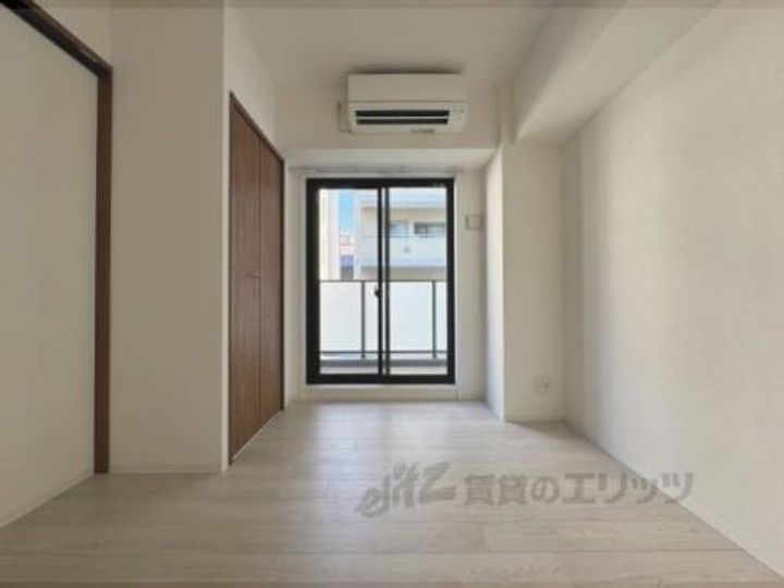 ヴィラ御所南401の寝室