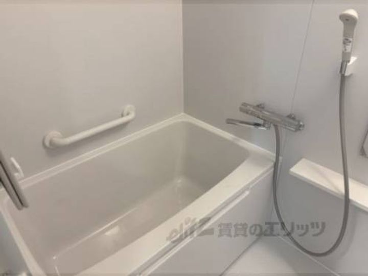 Kレジデンス神宮丸太町301の風呂
