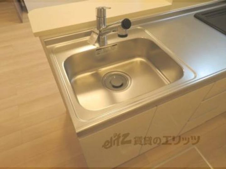 プティ フォレスタ柏原?のキッチン