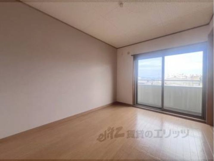 今里ハイツ302の寝室