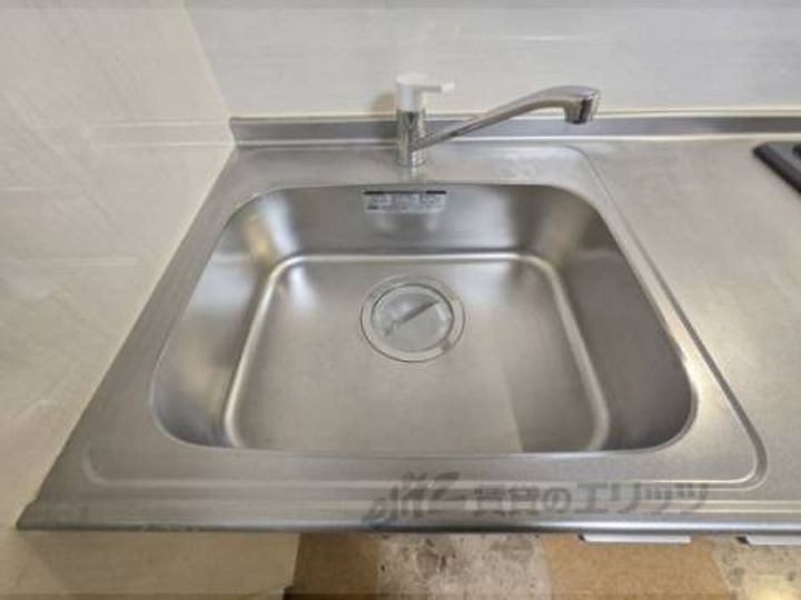 レオンズビル710のキッチン