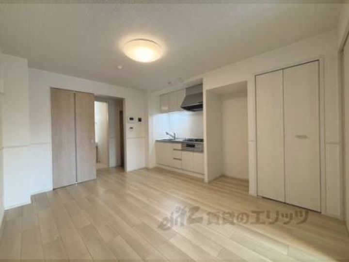 ソレーユ生駒の玄関